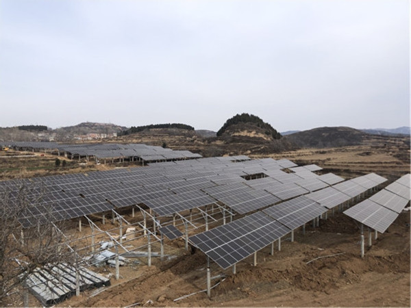 华能陕西榆林300兆瓦光伏平价上网项目主体工程A标段.jpg